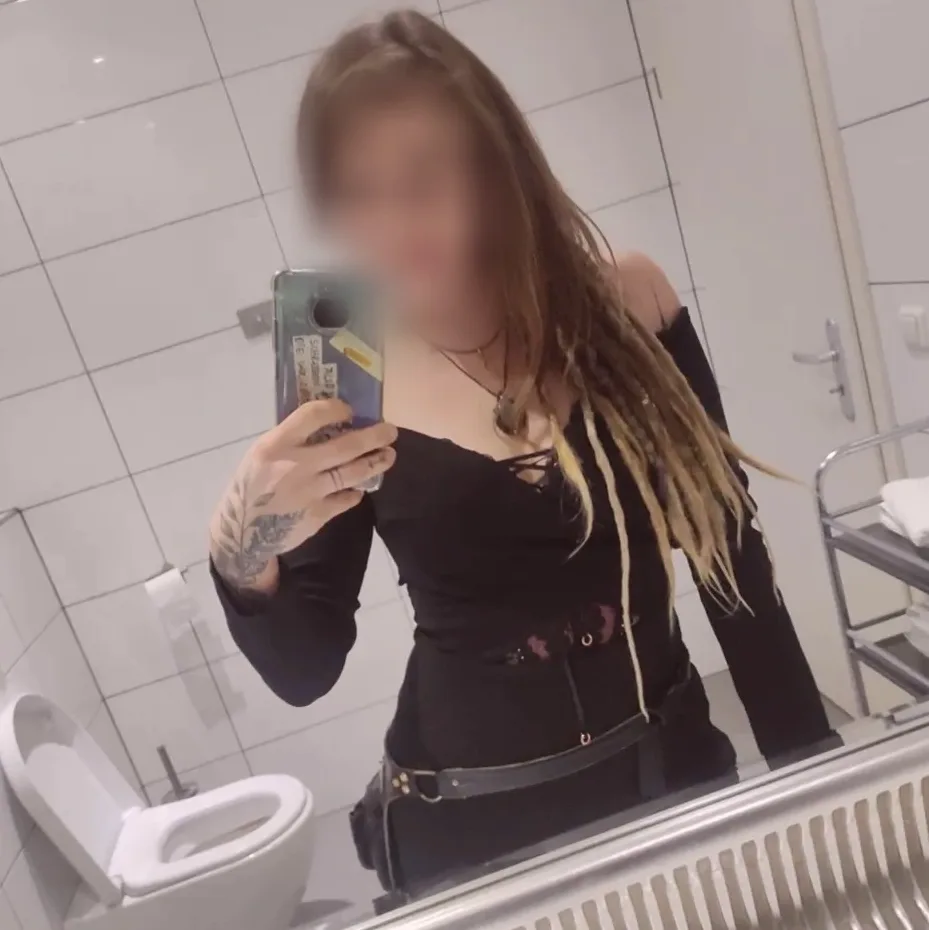Alma, 30