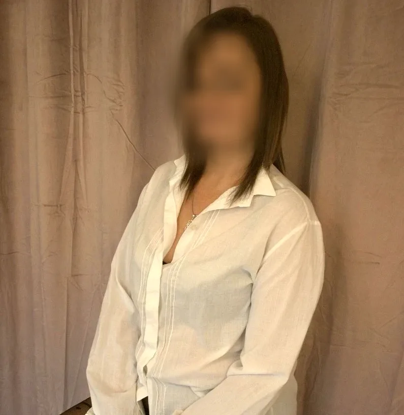 Katrine, 38
